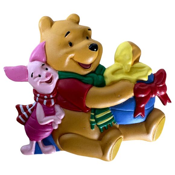 Disney Winnie the Pooh Piglet Honey Pin - Picture 1 of 2